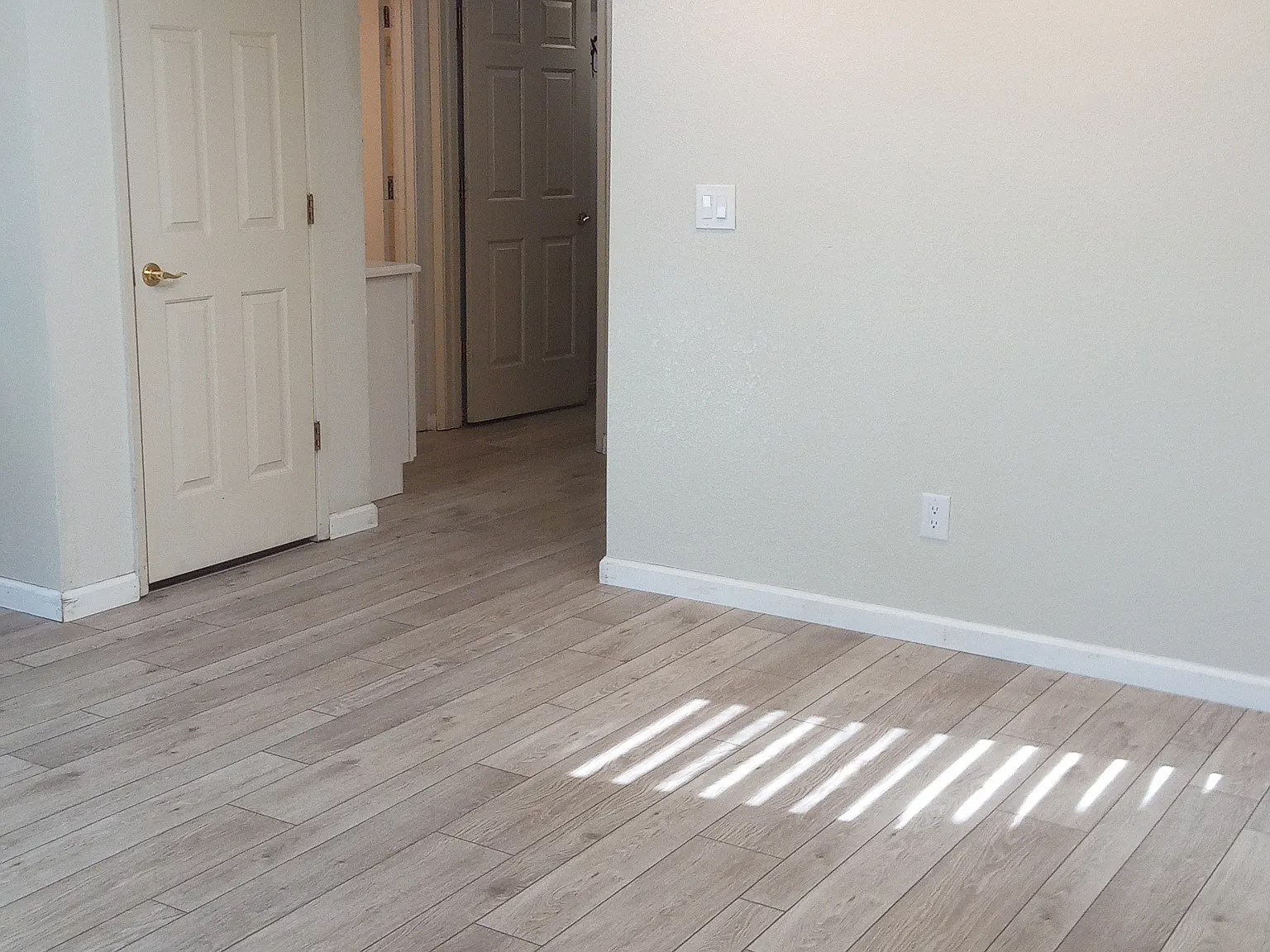 4 bed, 2152 sqft, $4,000 — Photo 3