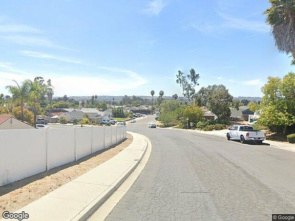 Exterior Neighborhood (street photo)