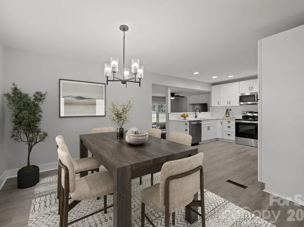 2314 Knickerbocker Dr, Charlotte, NC 28212