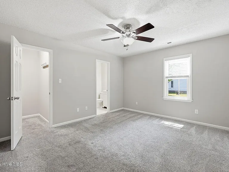 2117 Canyon Dr — Photo 24