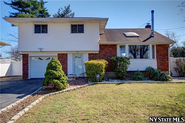1st image of 214 Boundary Ave