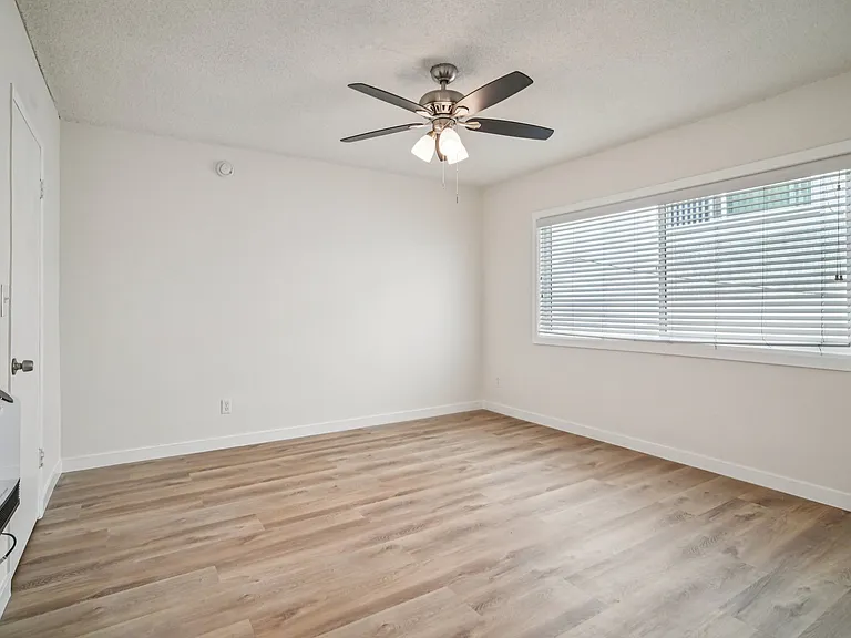 2026 S Shenandoah St — Photo 18