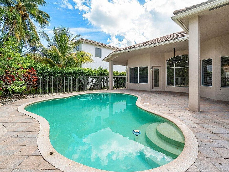 1st image of 2648 Windwood Way