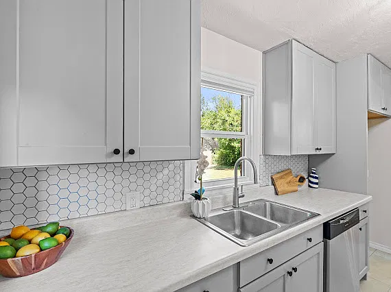 2 bed, $1,500 — Photo 2