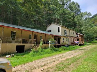 181 Roscoes Farm Ln, Creston, WV 26141