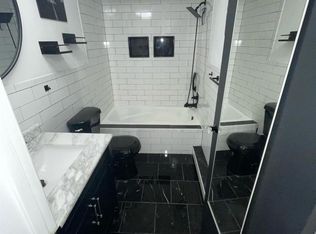 1330 Cricket Ln, Woodbridge, NJ 07095