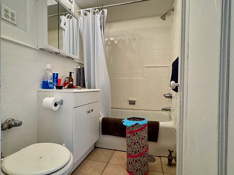 3734 N Pine Grove — Photo 15