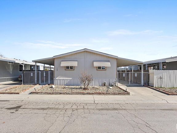 2nd image of 1301 Taft Hwy Space 166