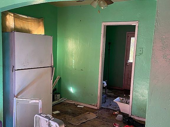4th image of 1503 W 28th Ave