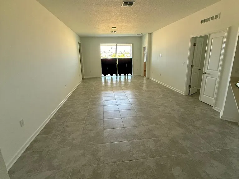 1250 Belle Isle Ln — Photo 4