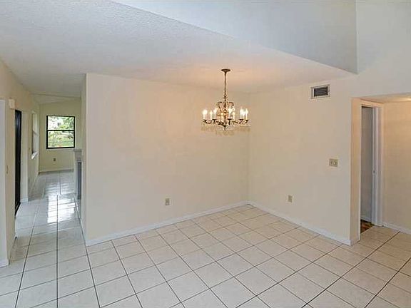 5th image of 6380 Plymouth Ln