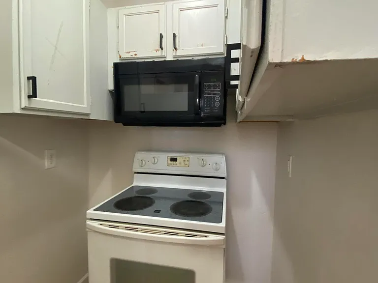 1513 W Taylor St #A — Photo 6