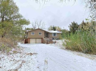 710 E 82nd Ave, Hutchinson, KS 67502