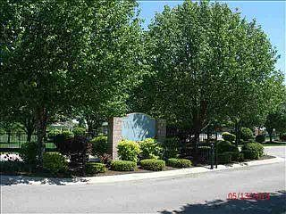 2nd image of 5601 W Wentworth Ln