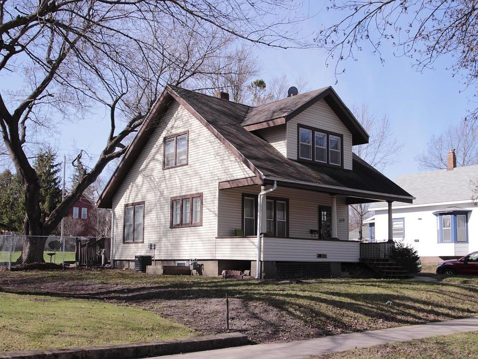 1st image of 239 Phelps St