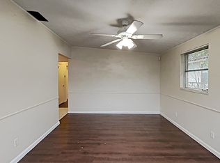 7840 Stuart Ave, Jacksonville, FL 32220