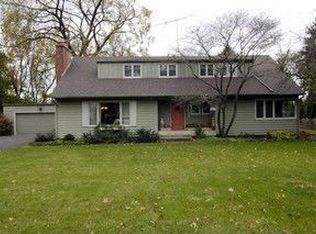 31W751 Peterson Dr, Wayne, IL 60184