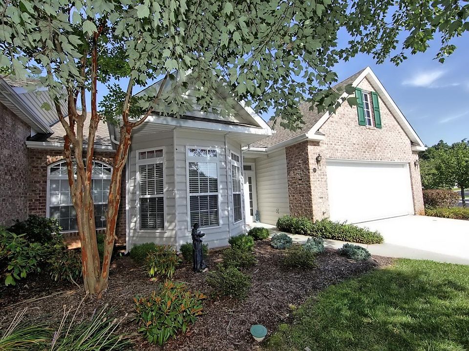 1st image of 100 Riverbirch Trce