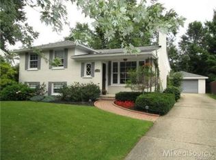 4112 Highfield Rd, Royal Oak, MI 48073
