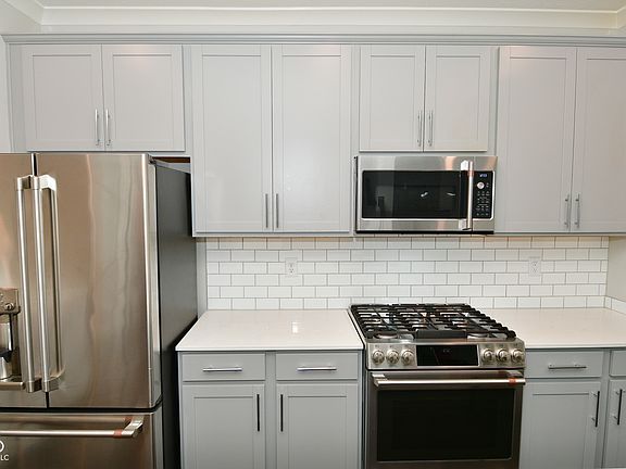 3rd image of 1545 Omar Dr #1
