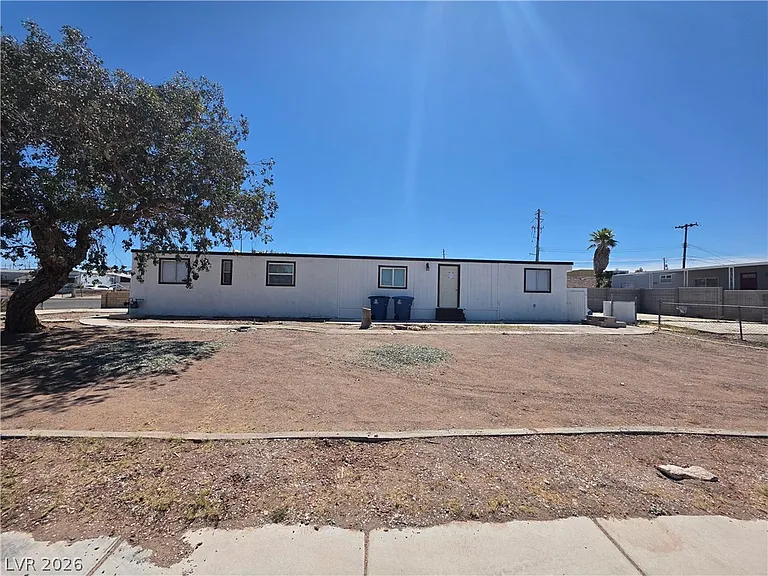 1121 Pawnee Ln — Photo 3