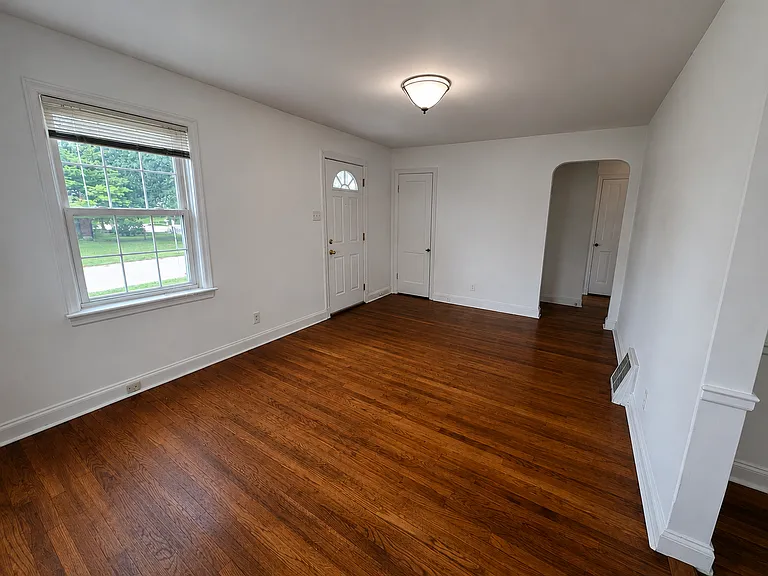 1219 N Geyer Rd — Photo 6