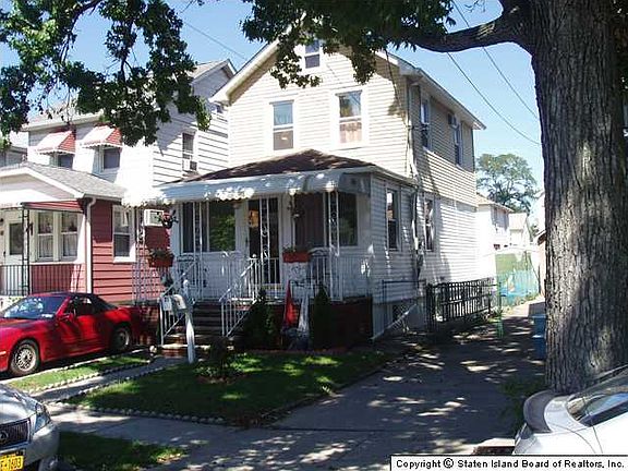 3rd image of 21 Ellington St