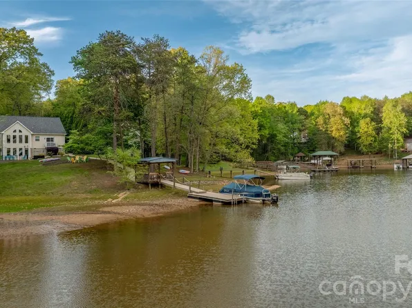 1325 Lytton Ln, Catawba, NC 28609