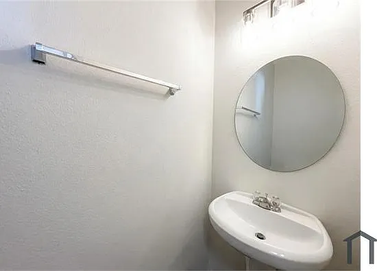 6434 Provident Green Dr — Photo 14