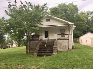 2015 1st Rd, Knoxville, TN 37914