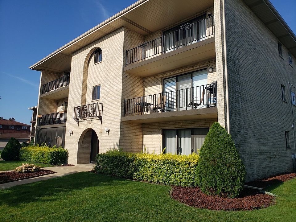 1st image of 16814 81st Ct APT 1N