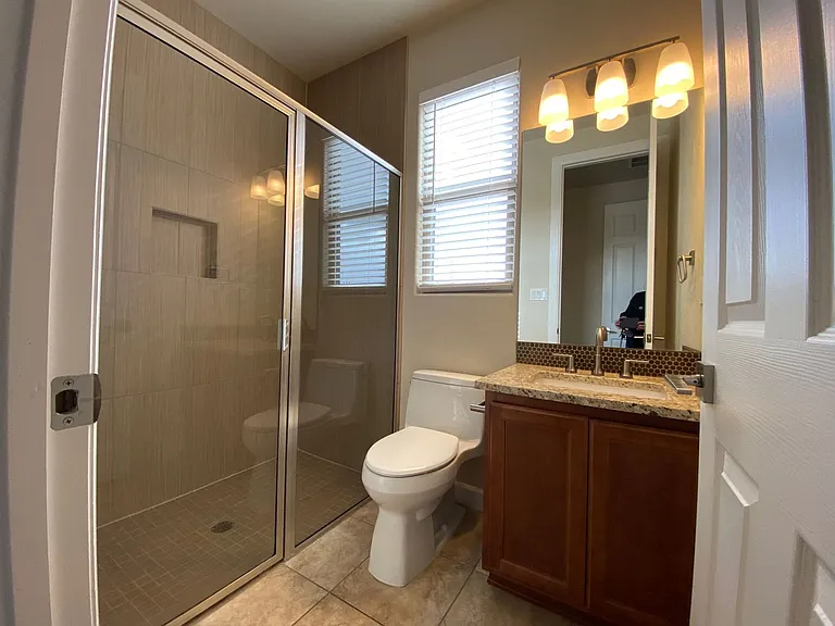 5403 Grays Peak Trl NE — Photo 13