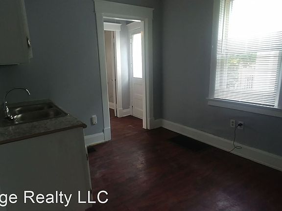 3rd image of 548 Considine Ave #548