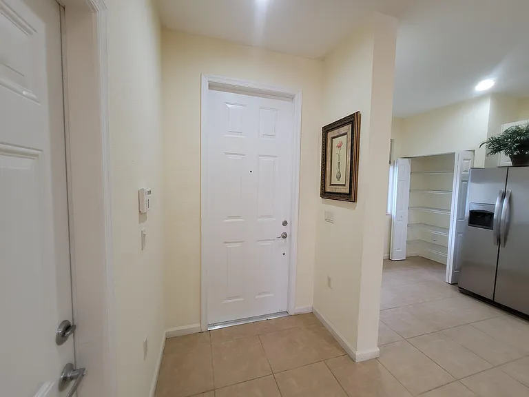 2582 Langrove Ln SW — Photo 2