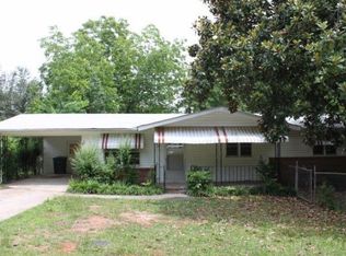 21 Cherry St, Toccoa, GA 30577