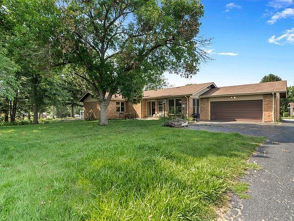 2nd image of 11162 Crickett Hill Dr