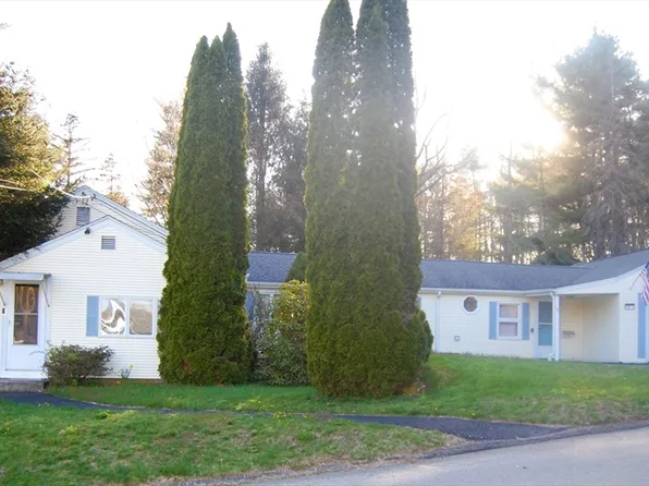 9 Harding St, Leicester, MA 01524