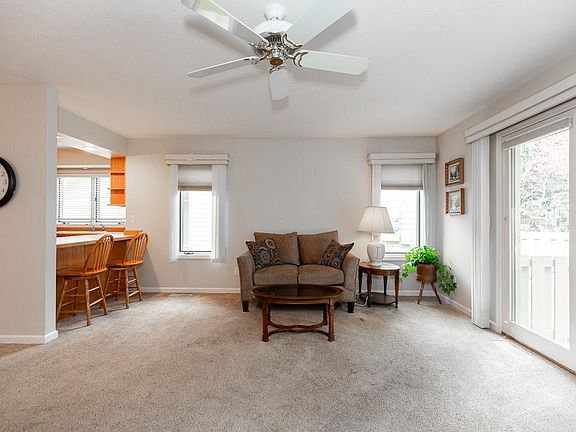 5th image of 3827 Spruce Meadow Dr #12