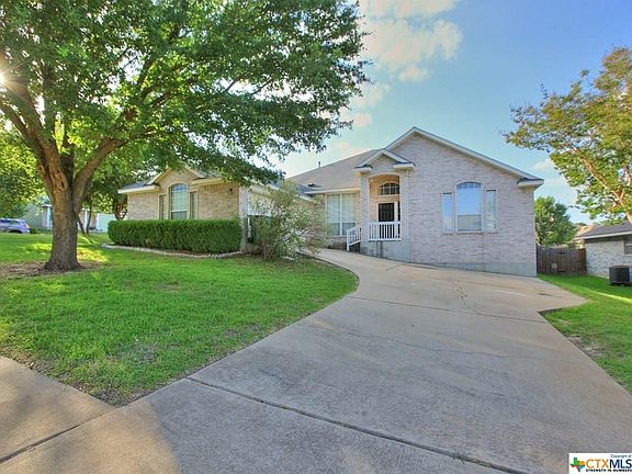 2nd image of 600 Canyon Trail Ct