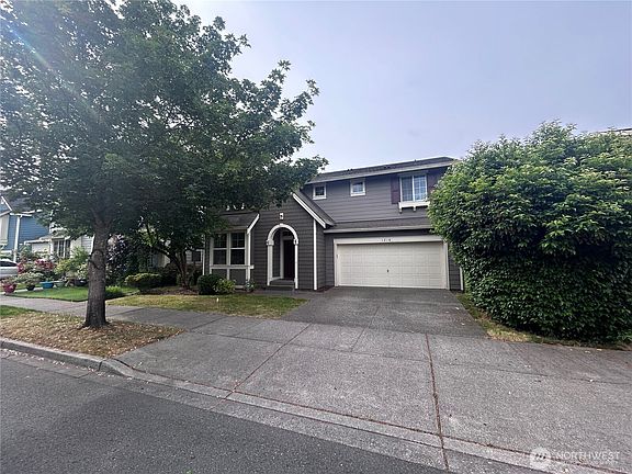 2nd image of 1218 32nd Street NE
