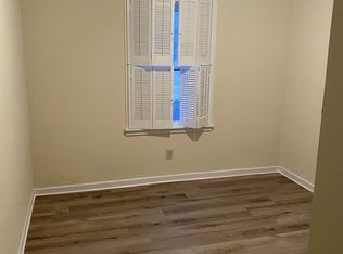 1920 68th St, Lubbock, TX 79412