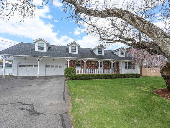 5th image of 815 Goffstown Road