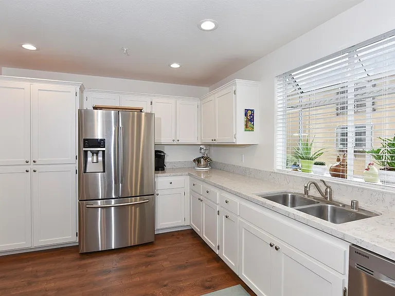 1182 Pear Tree Ln — Photo 13
