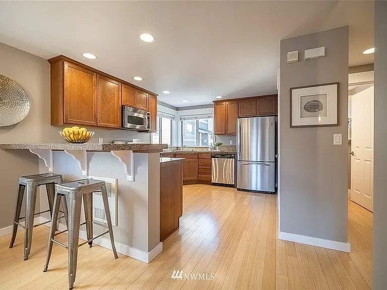 8560 Mary Ave NW #B — Photo 6