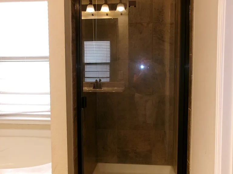 5727 Mountain Hollow Dr — Photo 27