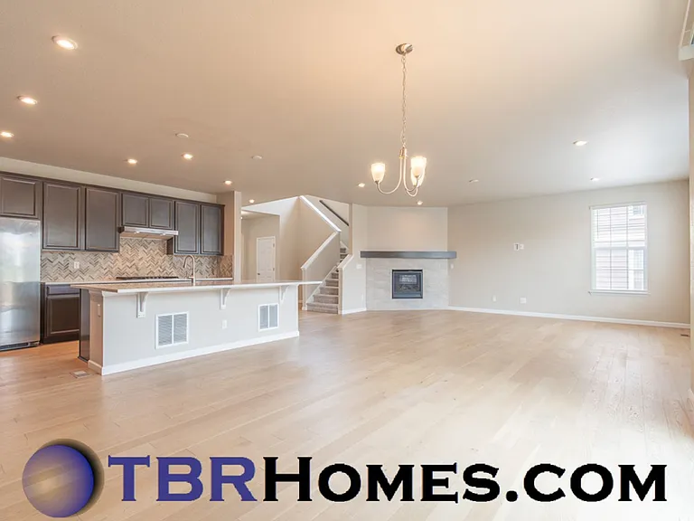 9521 Market Dr — Photo 9