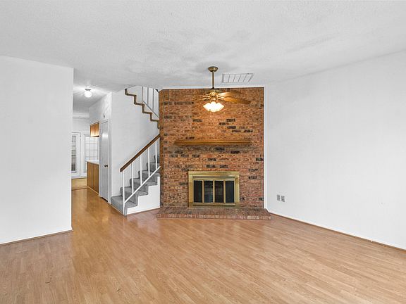 4th image of 3801 14th St APT 1107