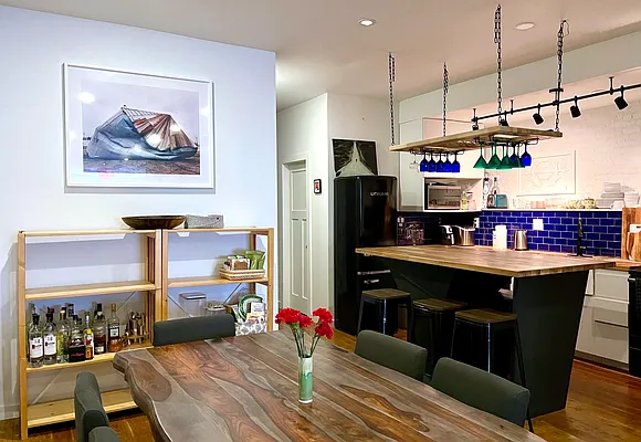 Rented by Compass | media 17