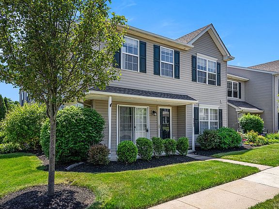 2nd image of 5905 Drawbridge Ct