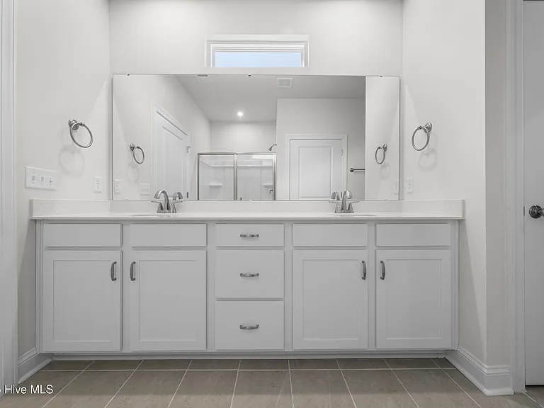 7418 Linda Vista Ln — Photo 32